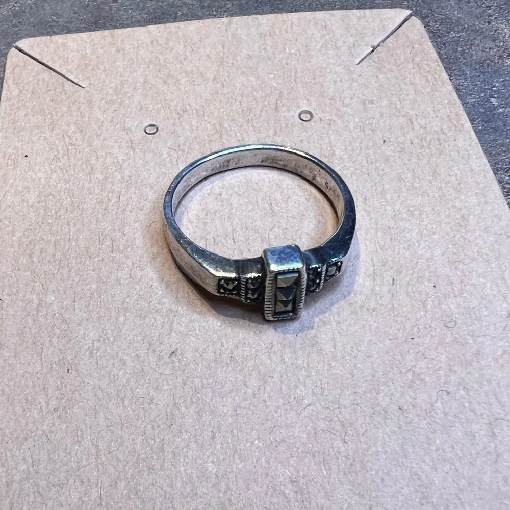 Sterling silver ring - Picture 4 of 5